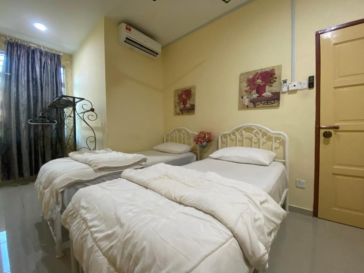 Aam Hotel Kota Bharu Exterior photo
